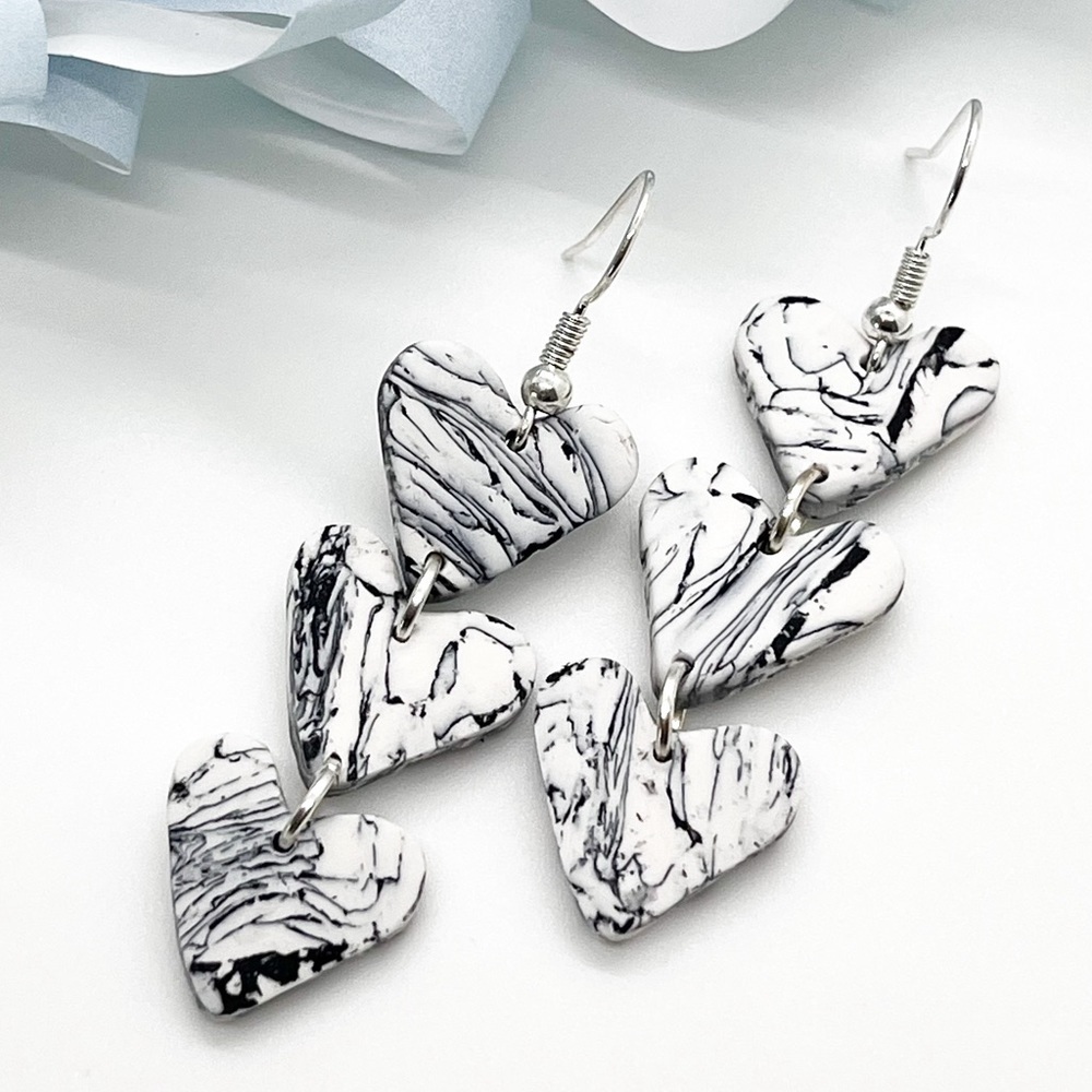 Marble B&W String of Hearts Dangle Earrings